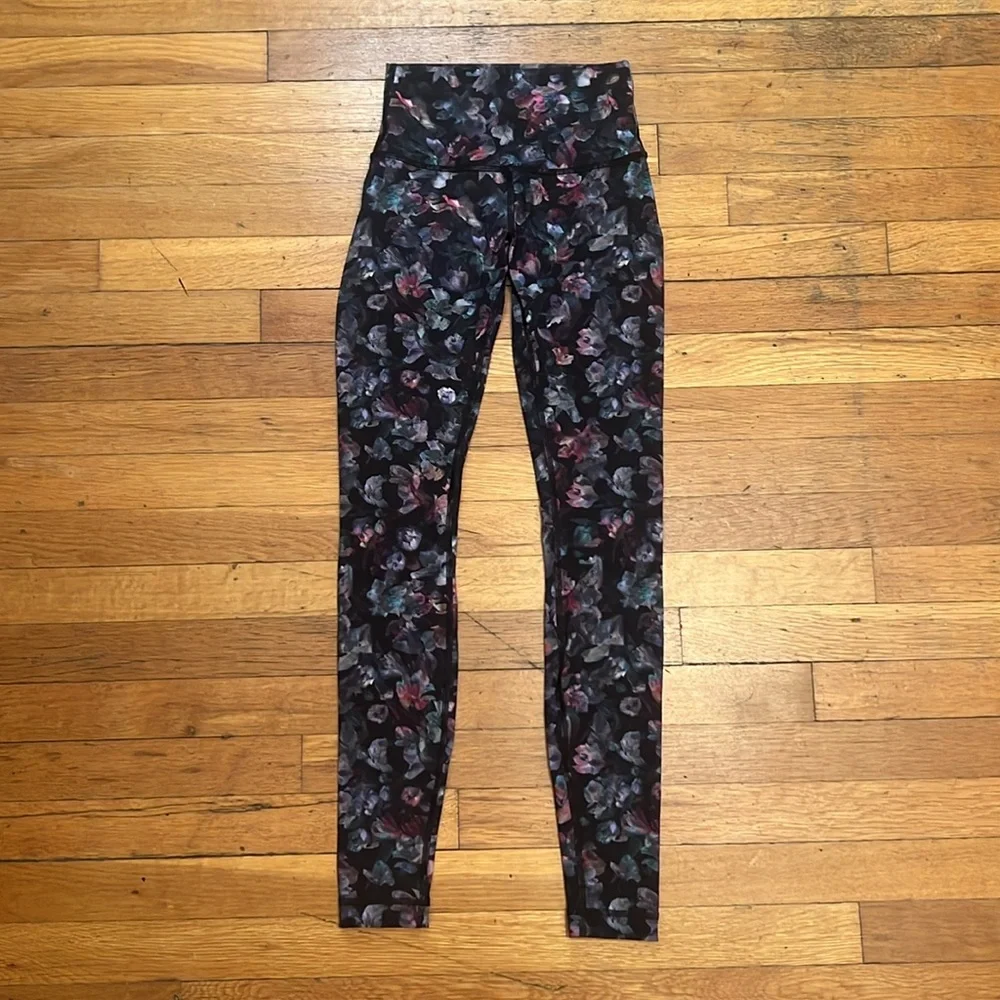 Lululemon Wunder Under High-Rise 28” Tight in Floral, size 2 - Picture 3 of 12